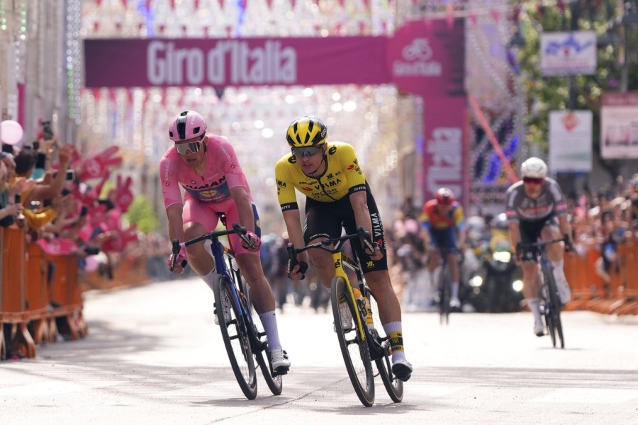 Община Бургас осигурява два големи LED екрана за излъчване на Giro d’Italia